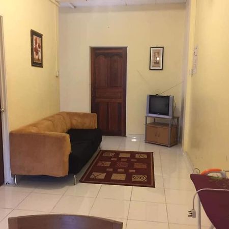 Trisya Homestay กัวลาตรังกานู ภายนอก รูปภาพ