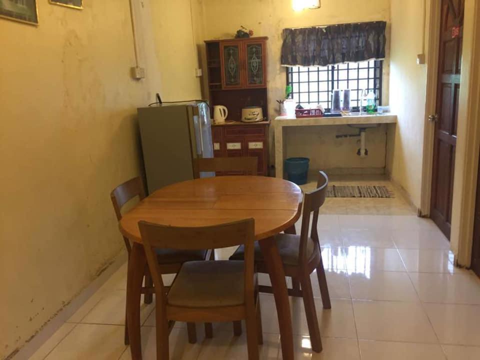Trisya Homestay กัวลาตรังกานู ภายนอก รูปภาพ